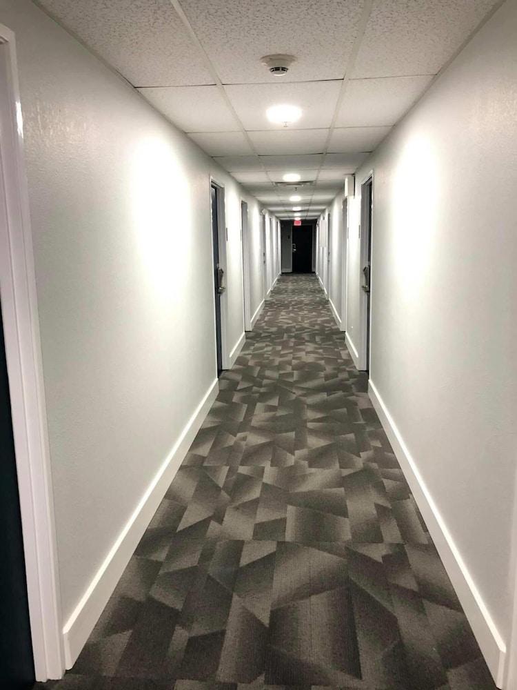 Motel 6 Tulsa, Ok - Central Eksteriør bilde
