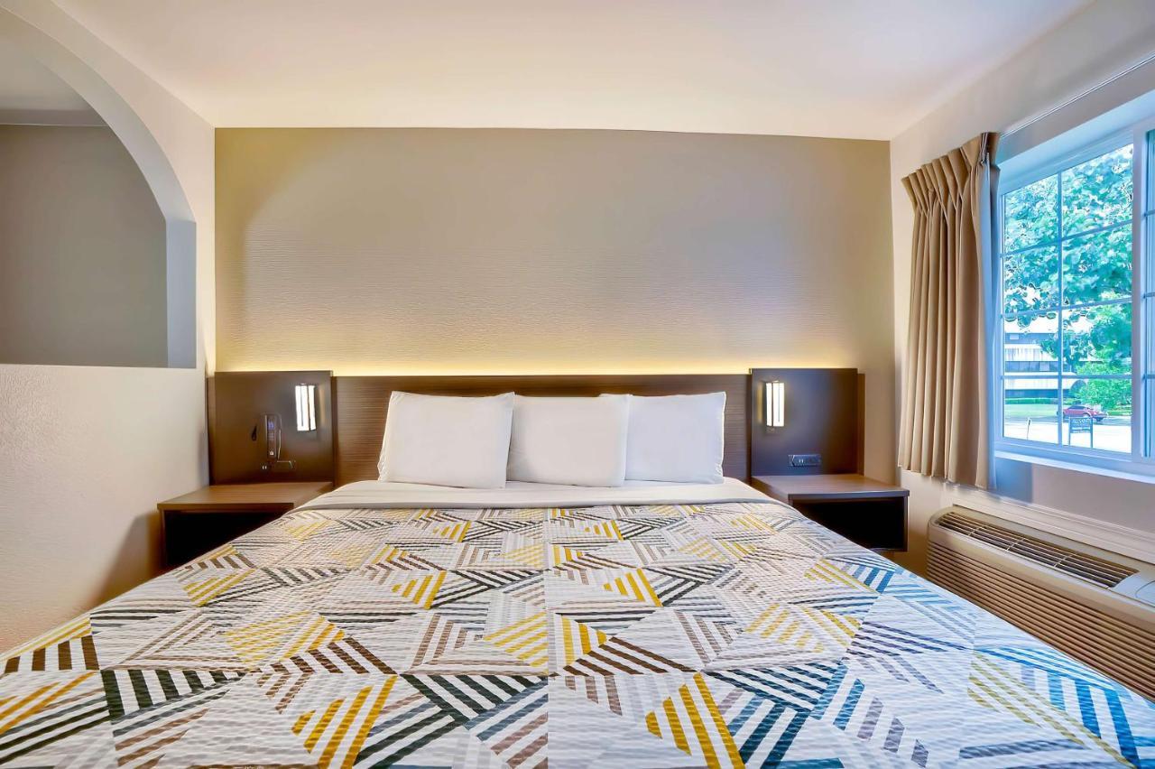 Motel 6 Tulsa, Ok - Central Eksteriør bilde