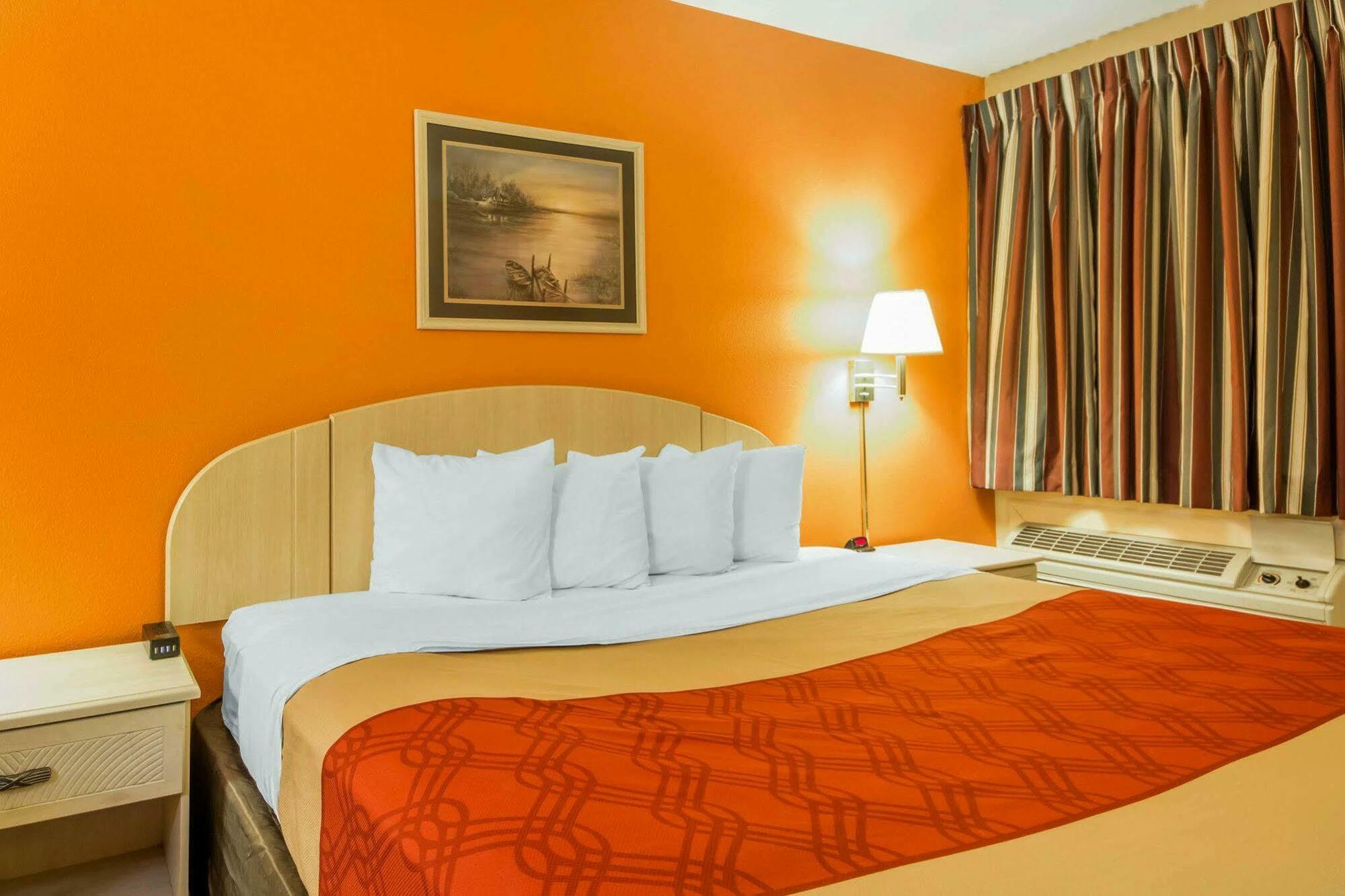 Motel 6 Tulsa, Ok - Central Eksteriør bilde